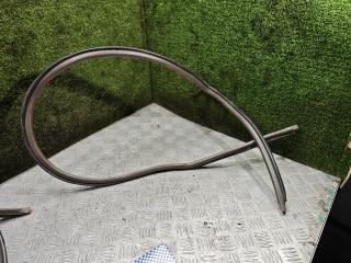 уплотнитель двери Mitsubishi Pajero 2 поколение 1996, 3.0 л., 6G72 (SOHC 24V), бензин, АКПП, внедорожник 5 дв.