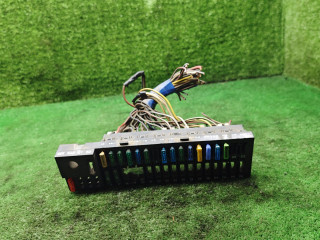 блок предохранителей Mercedes-Benz T1 207-210D W601 1990, 2.3 л., дизель, МКПП, микроавтобус, 6015400150