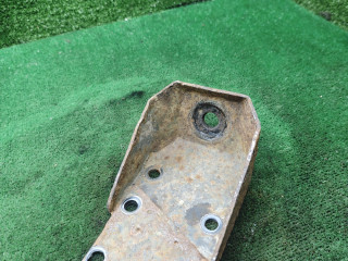 опора амортизатора верхняя (чашка) Kia Carnival 1 поколение [рестайлинг] 2002, 2.9 л., CRDi, дизель, МКПП, минивэн