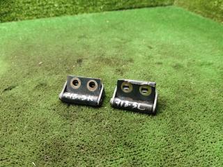 петля крышки багажника Mazda 626 GF 1998, 2.0 л., бензин, МКПП, хетчбэк 5 дв.