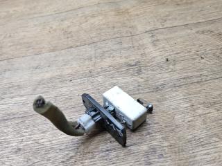 сопротивление печки Mitsubishi Space Wagon 3 поколение (Typ N50) 2000, 2.4 л., бензин, МКПП, минивэн