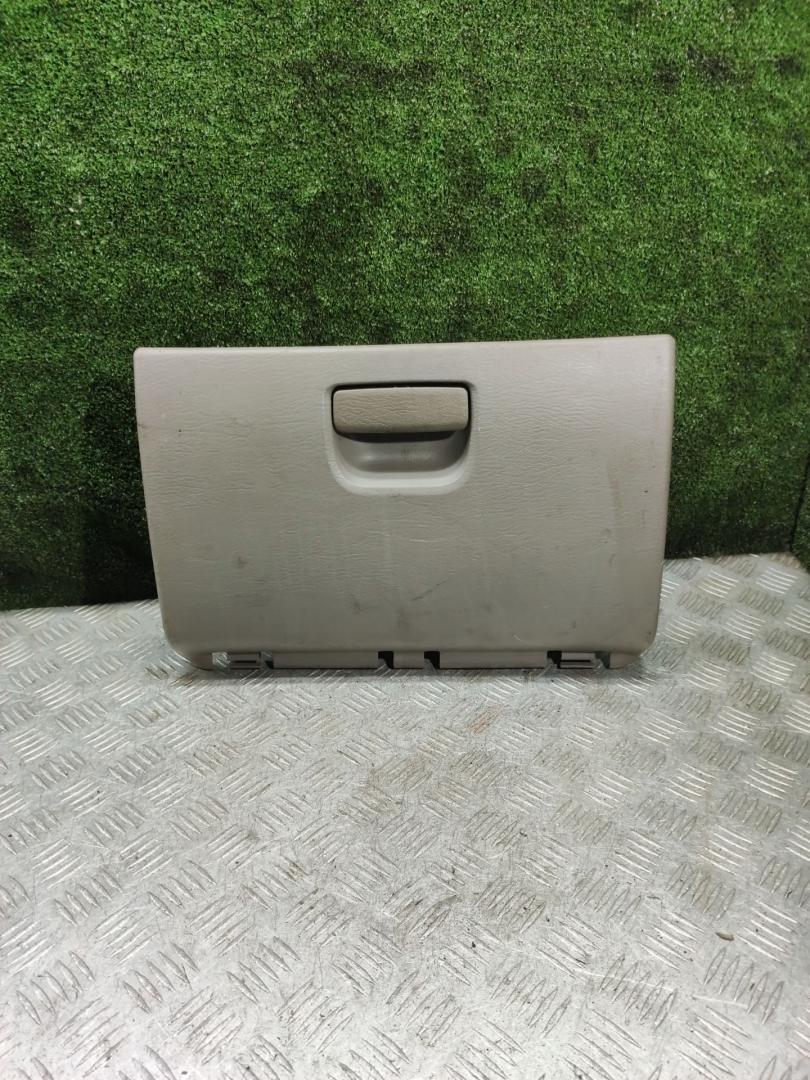 бардачок Dodge Caravan 4 поколение 2001, 2.4 л., бензин, АКПП, минивэн - фото №1