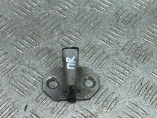 ответная часть (скоба) замка двери Mercedes-Benz E-Класс W210/S210 [рестайлинг] 1999, 3.2 л., дизель, АКПП, седан