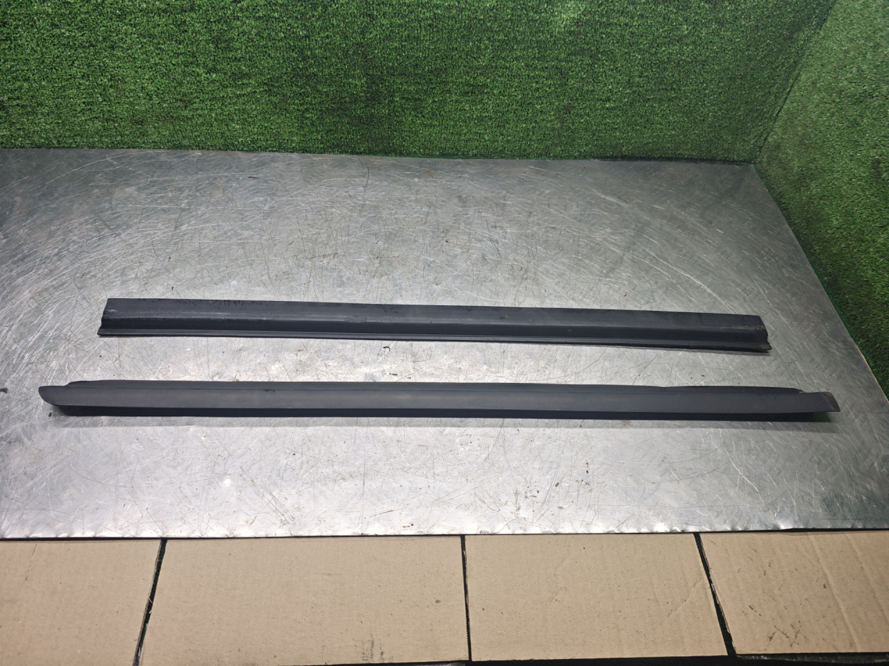 молдинг стекла Opel Sintra 1 поколение 1997, 2.2 л., X 22 XE, бензин, МКПП, минивэн - фото №1