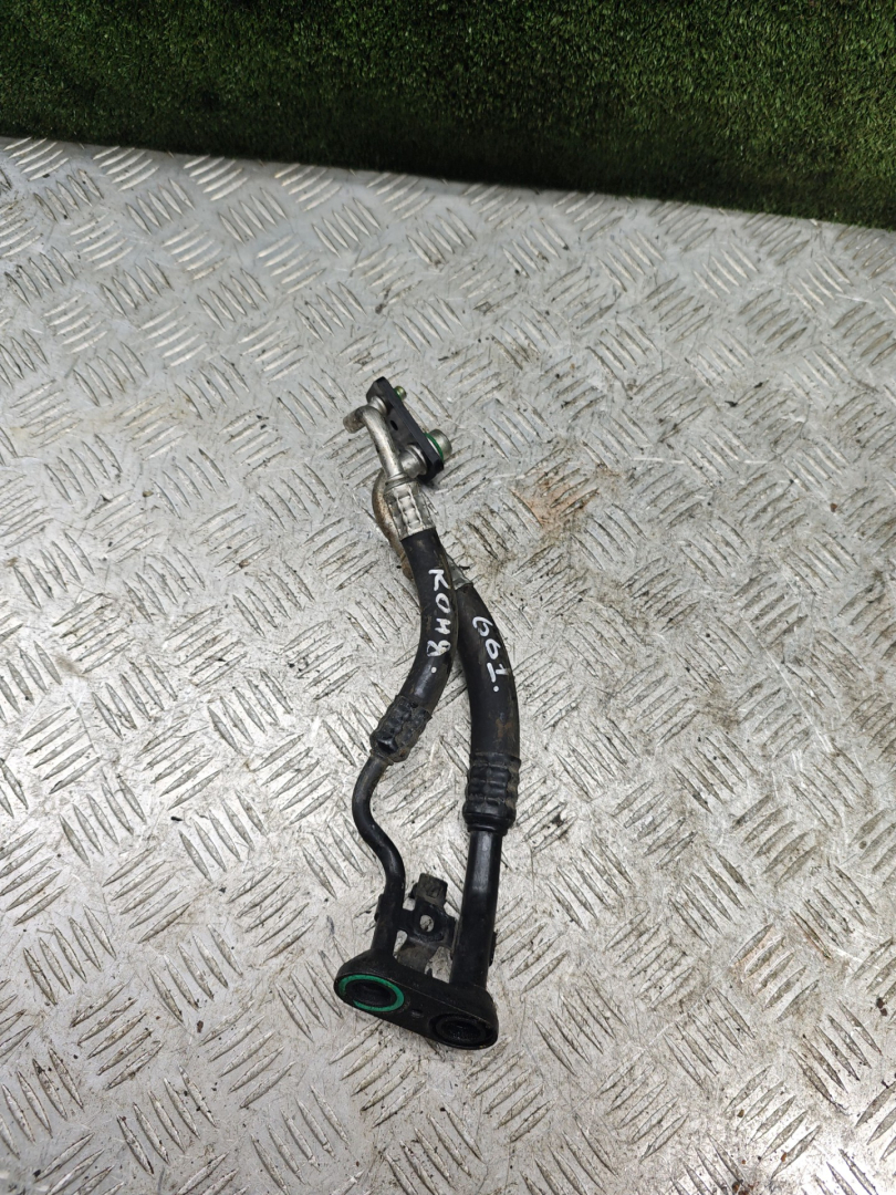 трубка кондиционера Renault Laguna 1 поколение 1998, 1.8 л., бензин, МКПП, хетчбэк 5 дв. - фото №1