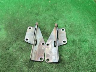 петля капота Nissan Almera N15 1998, 1.4 л., бензин, МКПП, хетчбэк 3 дв.