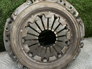 корзина сцепления Lada 2121 Niva 1 поколение [рестайлинг] 2013, 1.7 л., бензин, МКПП, внедорожник 5 дв.