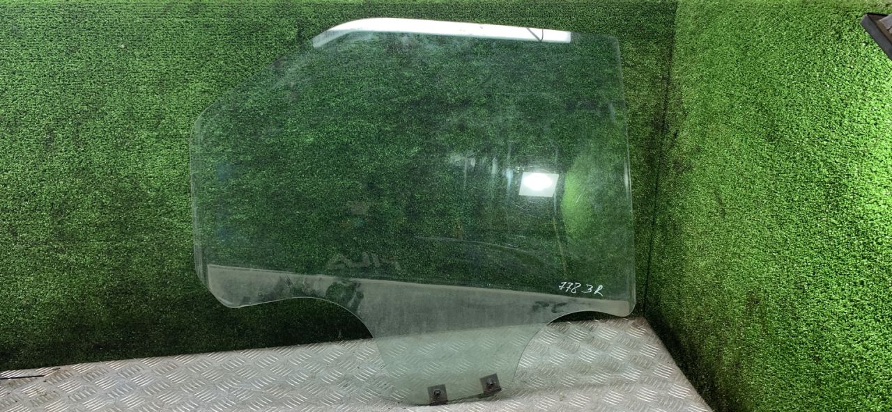 стекло двери задней правой Renault Logan 1 поколение 2006, 1.4 л., бензин, МКПП, седан - фото №1