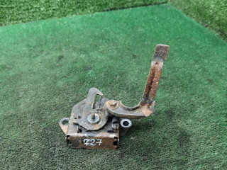 замок капота Mazda 323 5 поколение 1998, 1.5 л., бензин, МКПП, хетчбэк 3 дв.