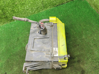 блок предохранителей Daewoo Nubira J100 1999, 2.0 л., бензин, МКПП, универсал