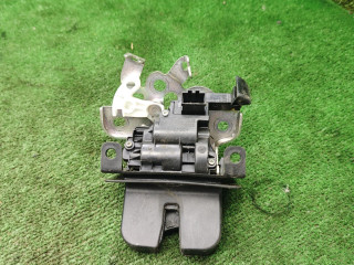 замок багажника Skoda Octavia 3 поколение (A7) 2013, 1.8 л., бензин, МКПП, лифтбэк, 5E0827505