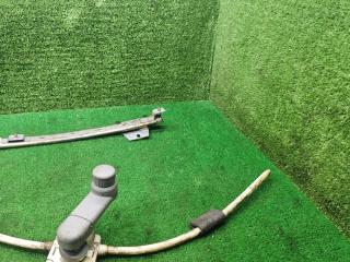 стеклоподъемник задний правый Skoda Felicia 1 поколение [рестайлинг] 1998, 1.3 л., бензин, МКПП, хетчбэк 5 дв.