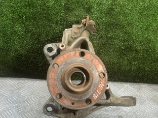 кулак поворотный левый Skoda Octavia 3 поколение (A7) 2013, 1.8 л., бензин, МКПП, лифтбэк, 5Q0407257A