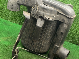 корпус воздушного фильтра Volkswagen Transporter T4 2000, 2.4 л., дизель, МКПП, микроавтобус, полный привод