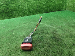 кнопка аварийной сигнализации Suzuki Baleno 1 поколение 1997, 1.6 л., бензин, МКПП, универсал