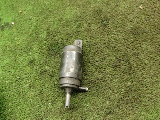 насос (моторчик) омывателя стекла Opel Sintra 1 поколение 1998, 2.2 л., X 22 XE, бензин, МКПП, минивэн