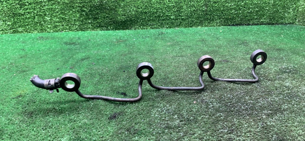 трубка обратки форсунок Toyota Avensis 1 поколение (T220) 2000, 2.0 л., 2C-T, дизель, МКПП, универсал - фото №1