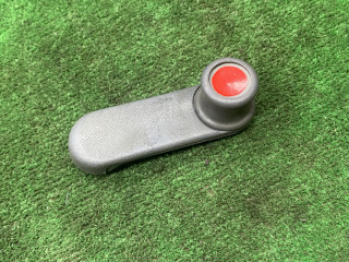 ручка стеклоподъемника Mercedes-Benz T1 207-210D W601 1995, 2.3 л., дизель, МКПП, микроавтобус