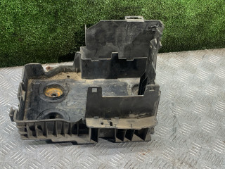 полка аккумулятора Renault Laguna 2 поколение 2002, 1.9 л., DCi, дизель, 6МКПП, хетчбэк 5 дв., 8200183327