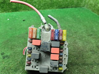 блок предохранителей Fiat Punto 2 поколение 2000, 1.2 л., бензин, МКПП, хетчбэк 5 дв.