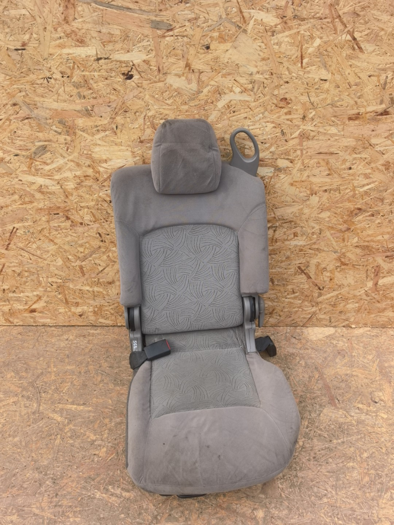 салон (комплект сидений) Nissan Almera Tino V10 2003, 2.2 л., дизель, МКПП, минивэн - фото №1