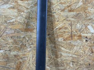 молдинг двери передней левой Ford Focus 1 поколение [рестайлинг] 2005, 1.8 л., FFDA, дизель, МКПП, универсал