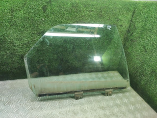 стекло двери задней правой Renault Laguna 1 поколение 1997, 1.8 л., F3P 670, бензин, МКПП, универсал