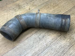 патрубок интеркулера Toyota Avensis 1 поколение (T220) 1998, 2.0 л., дизель, МКПП, седан