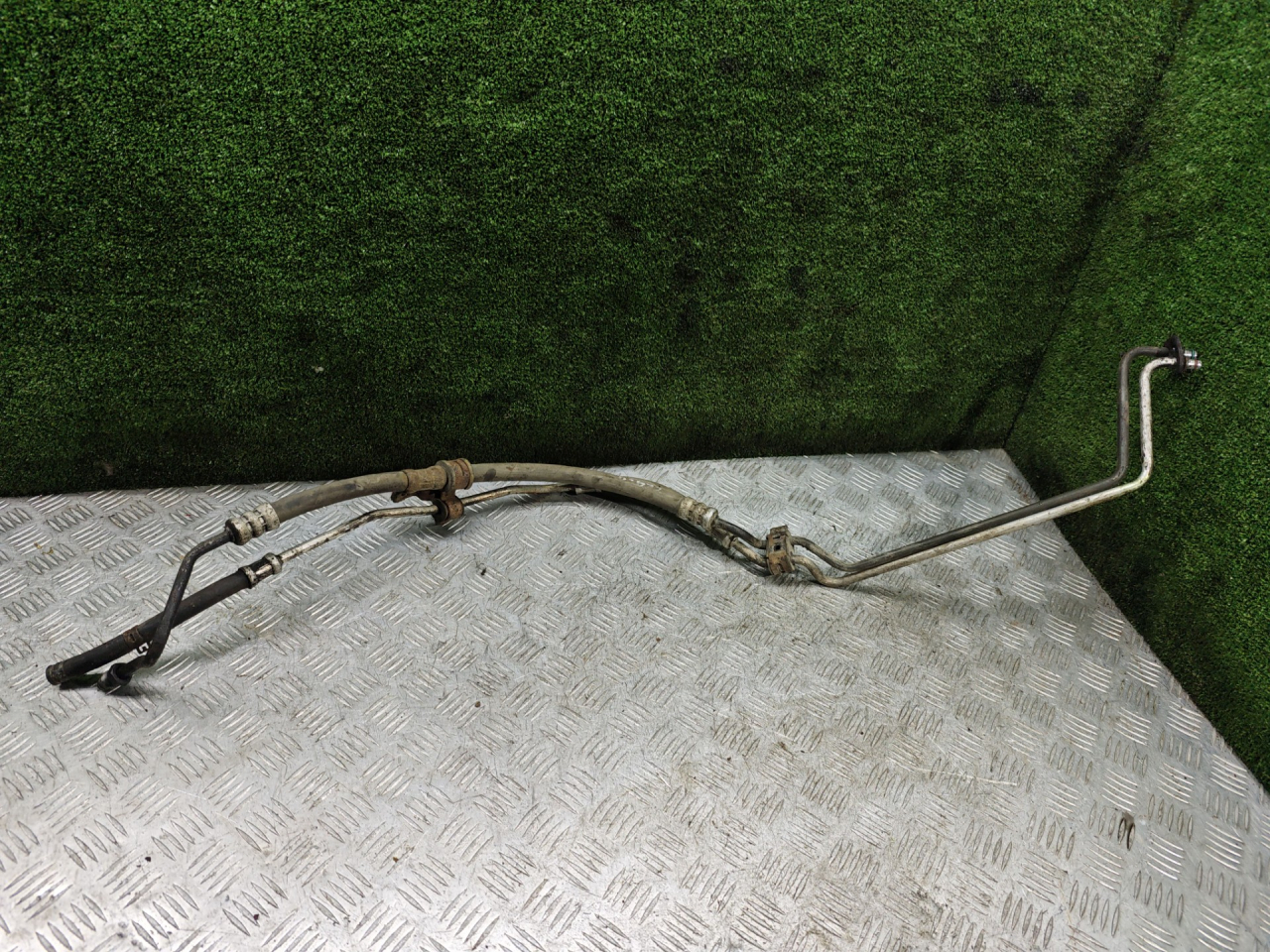 трубка кондиционера Ford C-Max 1 поколение 2006, 2.0 л., бензин, МКПП, минивэн - фото №1