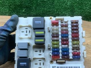 блок предохранителей Ford Focus 1 поколение [рестайлинг] 2005, 1.8 л., FFDA, дизель, МКПП, универсал, 518783402