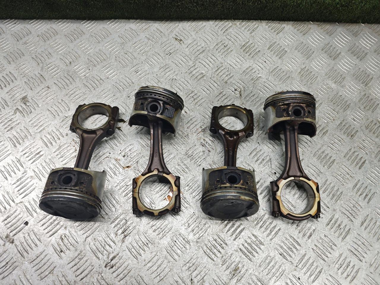 поршень Toyota Carina E 1 поколение T190 1997, 2.0 л., 3S-FE, бензин, МКПП, универсал - фото №1