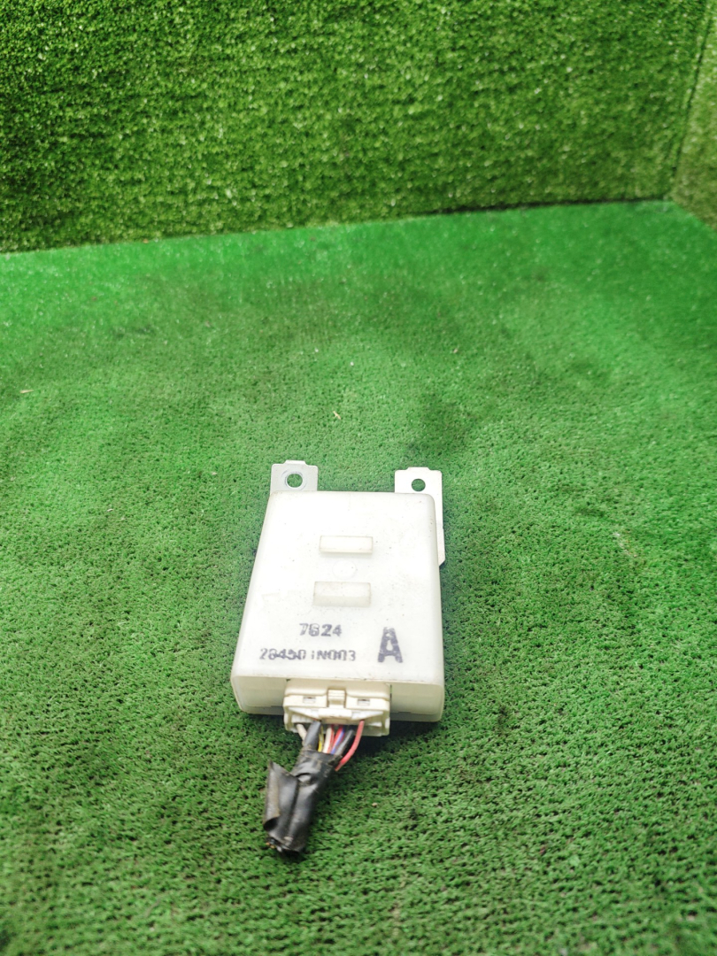 блок управления центральным замком Nissan Almera N15 1998, 1.4 л., бензин, МКПП, хетчбэк 5 дв., 284501N003 - фото №1