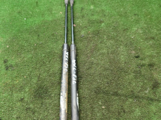 амортизатор крышки багажника (3-5 двери) Renault Megane 1 поколение 1997, 1.6 л., бензин, МКПП, хетчбэк 5 дв.