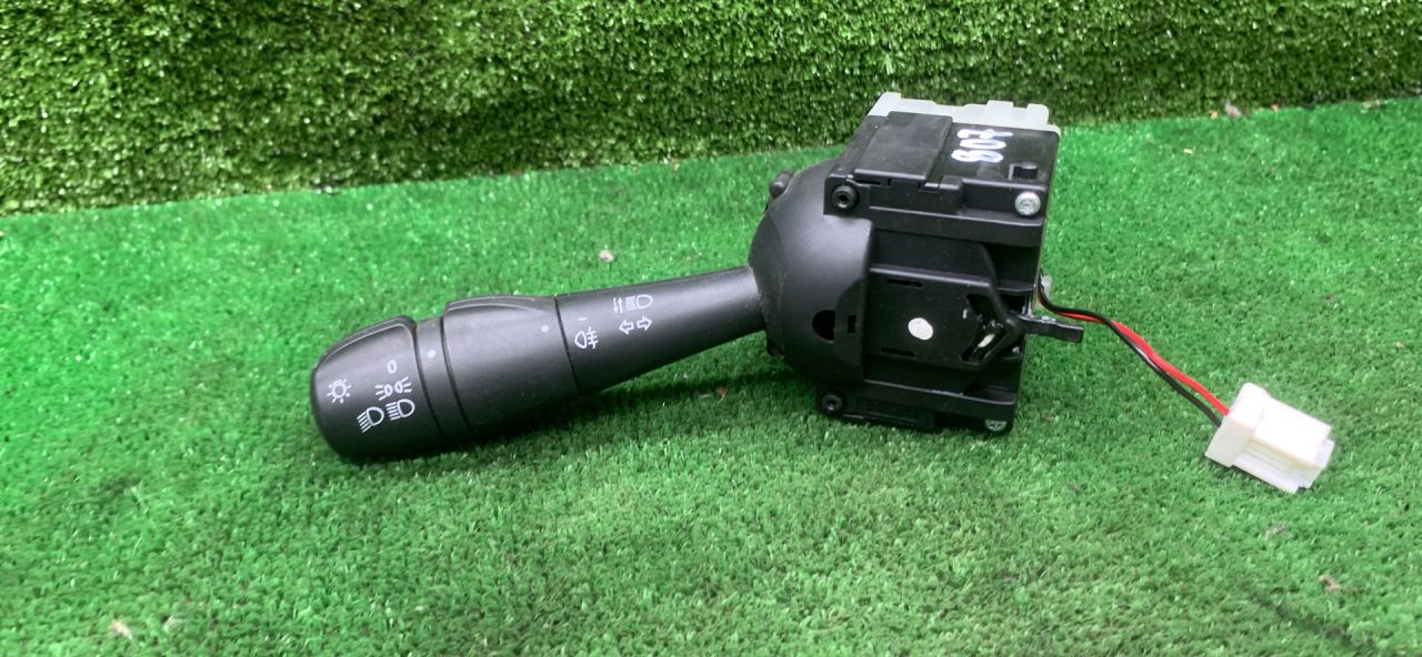 переключатель поворотов Lada Vesta 1 поколение 2023, 1.6 л., бензин, МКПП, седан - фото №1