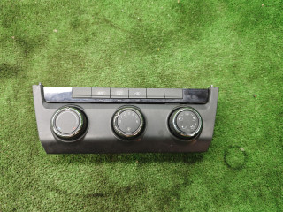 блок управления печки / климат-контроля Skoda Octavia 3 поколение (A7) 2013, 1.8 л., бензин, МКПП, лифтбэк, 5E0820047D