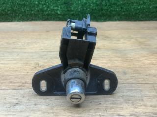 кнопка открытия багажника Opel Astra G 2000, 1.6 л., бензин, МКПП, хетчбэк 5 дв.