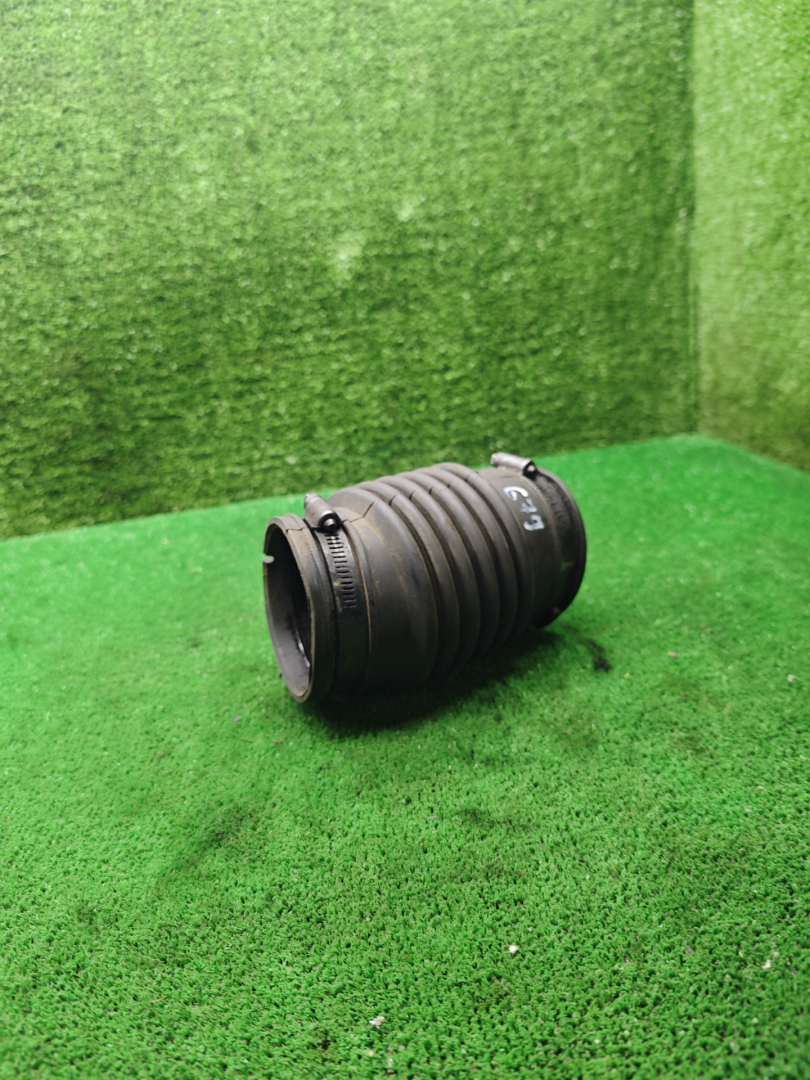 патрубок воздушного фильтра Chrysler Voyager 3 поколение 1997, 2.4 л., бензин, АКПП, минивэн - фото №1