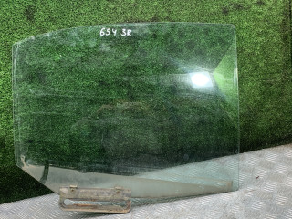 стекло двери задней правой Kia Rio 1 поколение 2002, 1.3 л., бензин, МКПП, седан