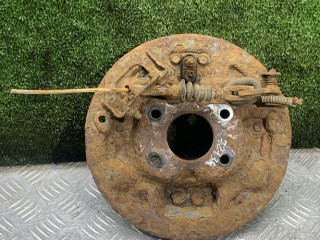 защитный кожух тормозного механизма Mazda 323 5 поколение 1998, 1.5 л., бензин, МКПП, хетчбэк 3 дв.