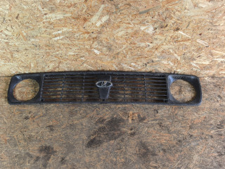 решетка радиатора Lada 2121 Niva 1 поколение [рестайлинг] 2013, 1.7 л., бензин, МКПП, внедорожник 5 дв.