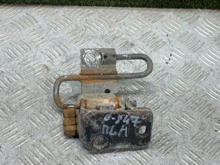 петля двери Volkswagen Passat B5 [рестайлинг] 2001, 1.8 л., бензин, МКПП, седан, 4B0831411B