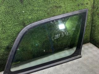 стекло кузовное боковое правое Toyota Avensis 1 поколение (T220) 1999, 2.0 л., 2C, дизель, МКПП, универсал