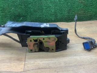 замок двери передней правой Ford Focus 1 поколение [рестайлинг] 2005, 1.8 л., FFDA, дизель, МКПП, универсал