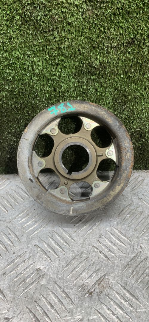 шкив распредвала Toyota Avensis 1 поколение (T220) 2000, 2.0 л., 2C-T, дизель, МКПП, универсал - фото №1