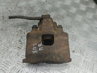 суппорт передний правый Chrysler Voyager 3 поколение 2000, 2.5 л., дизель, МКПП, минивэн