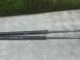 амортизатор крышки багажника (3-5 двери) Opel Vectra B 1998, 2.0 л., бензин, МКПП, универсал