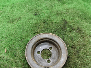 шкив помпы Volkswagen Passat B4 1995, 2.0 л., бензин, АКПП, седан, 037121031A