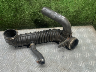 патрубок воздушного фильтра Mazda 323 5 поколение 1998, 1.5 л., бензин, МКПП, хетчбэк 3 дв.