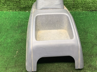 консоль салона Toyota Picnic 1 поколение XM10 2000, 2.0 л., бензин, МКПП, минивэн