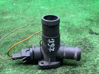 фланец (тройник) системы охлаждения Volkswagen Golf 2 поколение 1990, 1.6 л., дизель, МКПП, хетчбэк 3 дв.